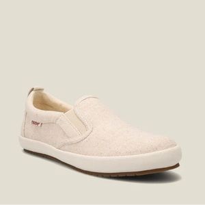 Taos Dandy, size 7.5, natural hemp